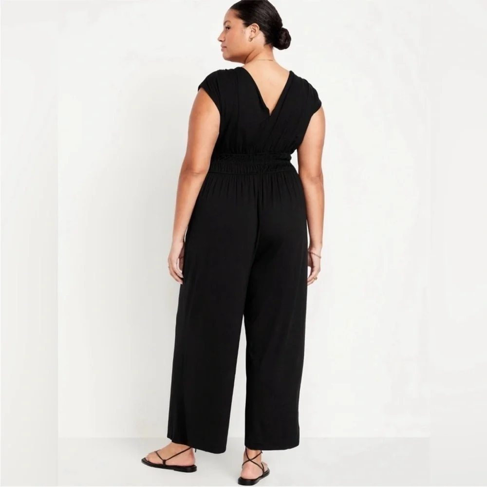 NWT! Old Navy Black Waist-Defined Wide-Leg Jumpsuit - Multiple Sizes 🎺 - Picture 7 of 9